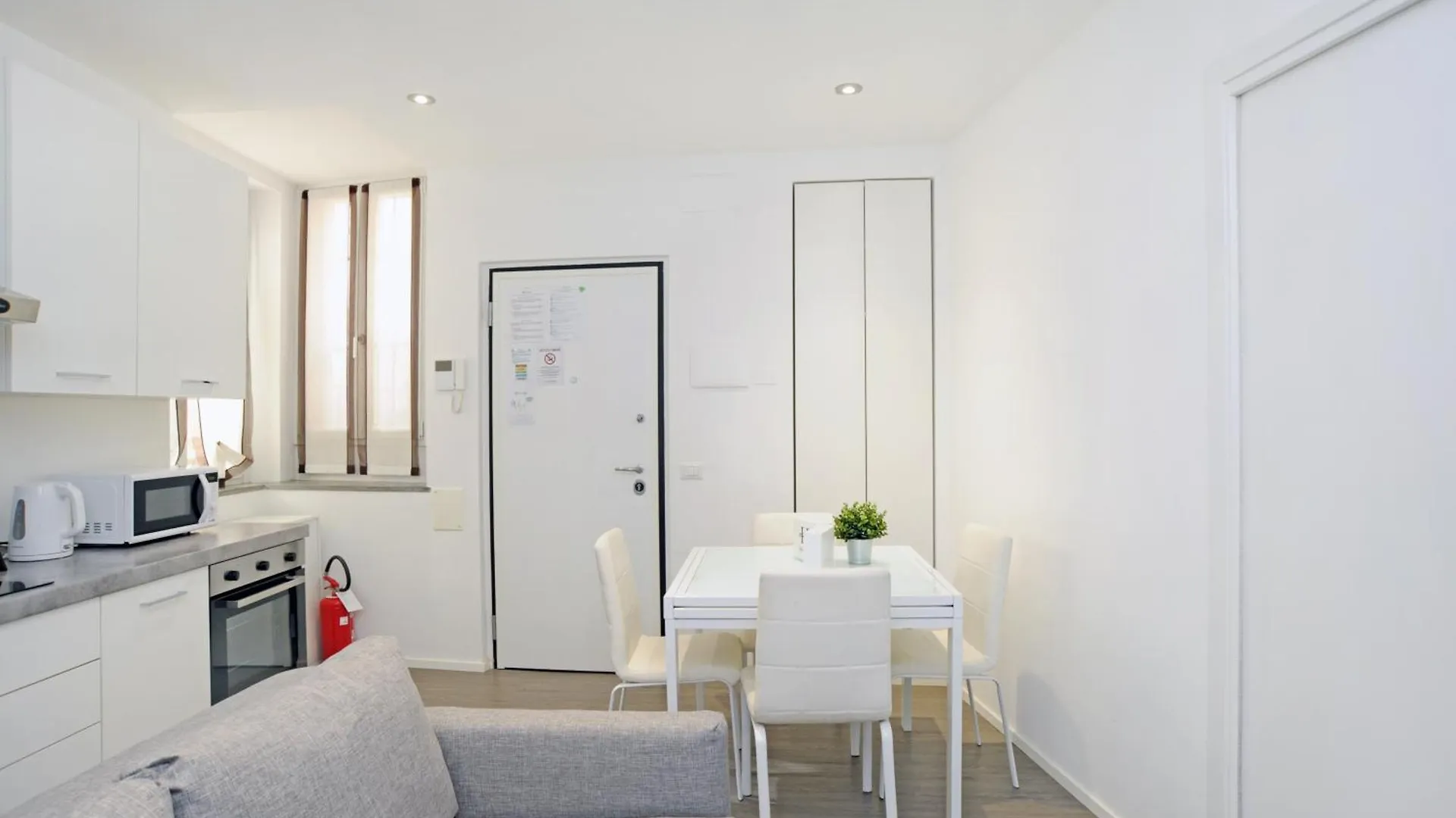 Ticinese 28 Apartment ميلان